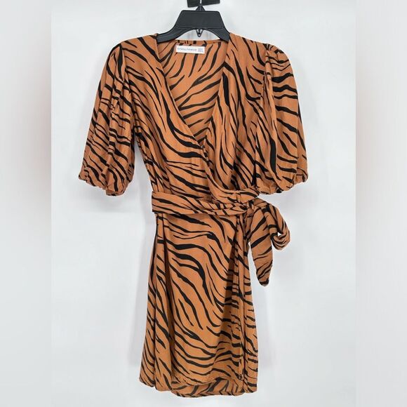 Faithfull the Brand Marissa Wrap Dress Tiger Animal Print Size 2 XS - Picture 1 of 4
